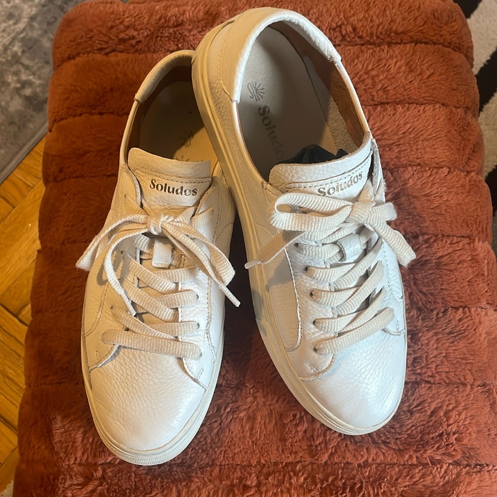 White Sneakers: Soludos The Ibiza Platform Sneakers In Oasis White Size 9.5 View 4